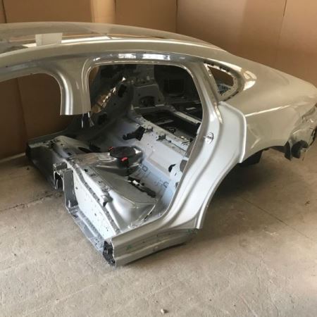 Hông sau Posrche Panamera 971